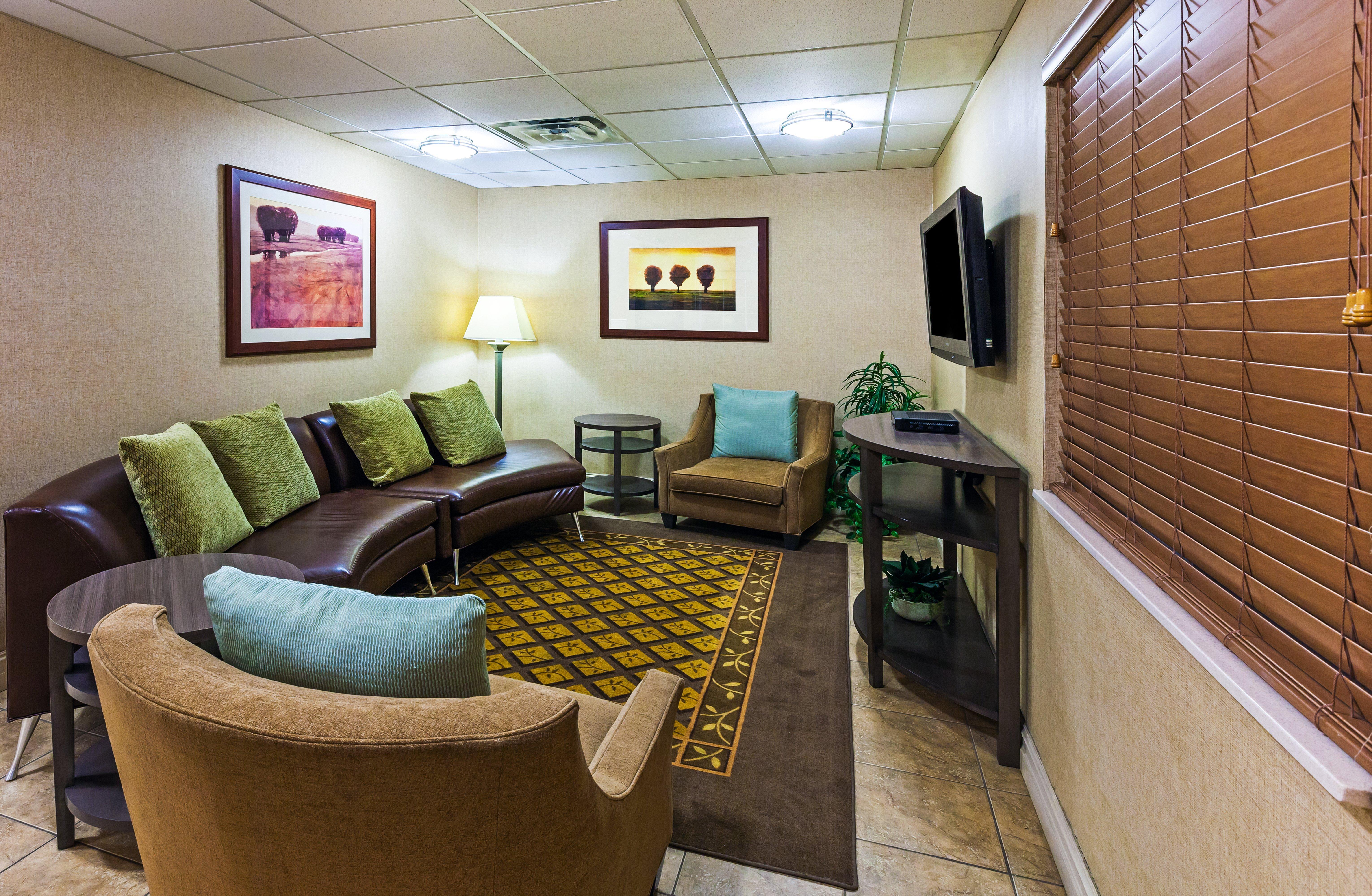Candlewood Suites Owasso By Ihg Exterior photo
